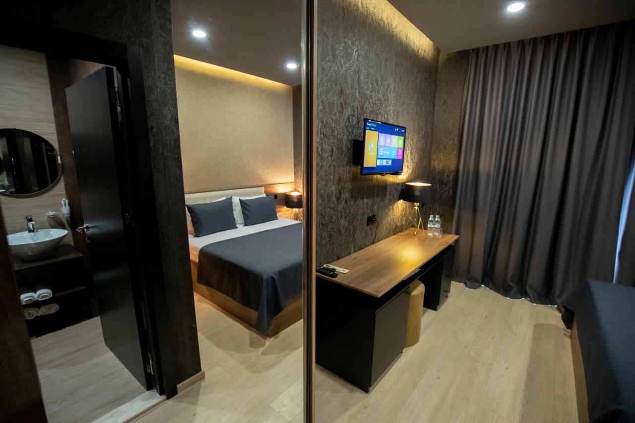 Snow Rooms Hotel 古多里 外观 照片